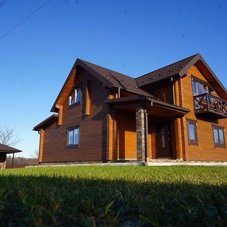 Villa Family House Truskavets Modrychi Esterno foto