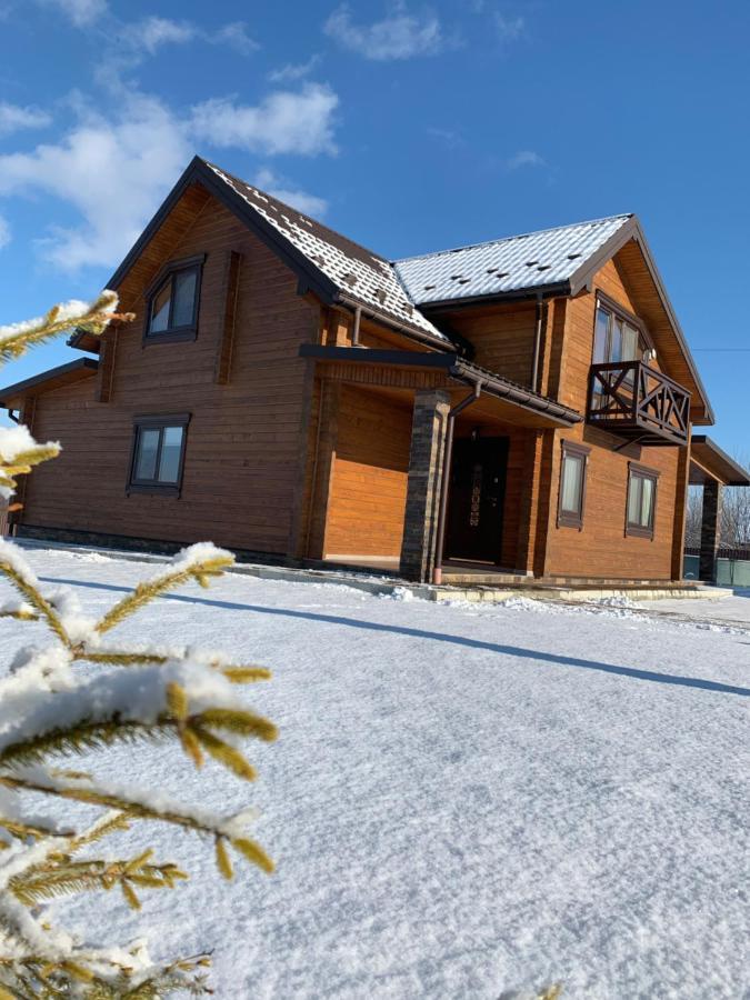 Villa Family House Truskavets Modrychi Esterno foto